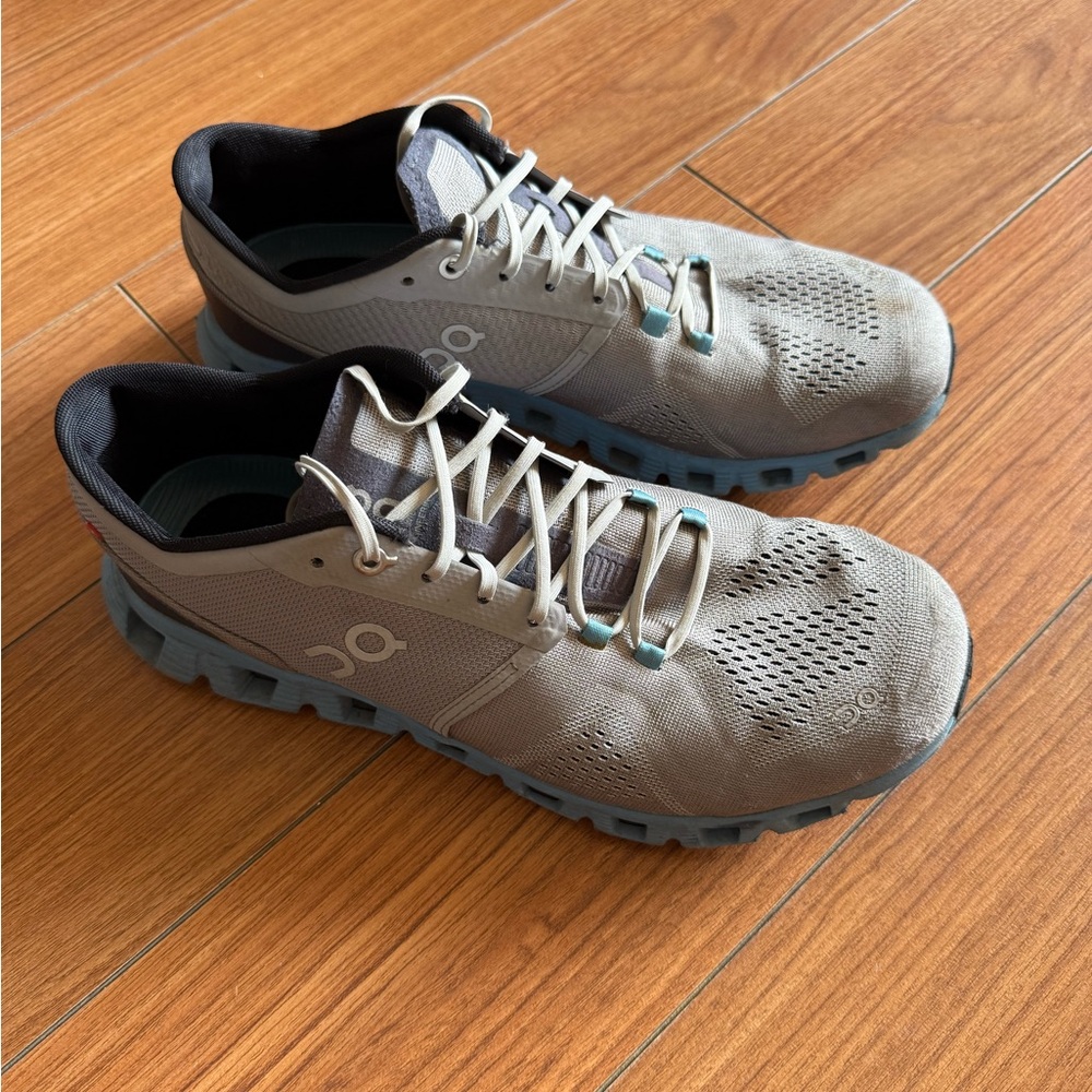 On Running Cloud X Alloy Niagara Sneakers